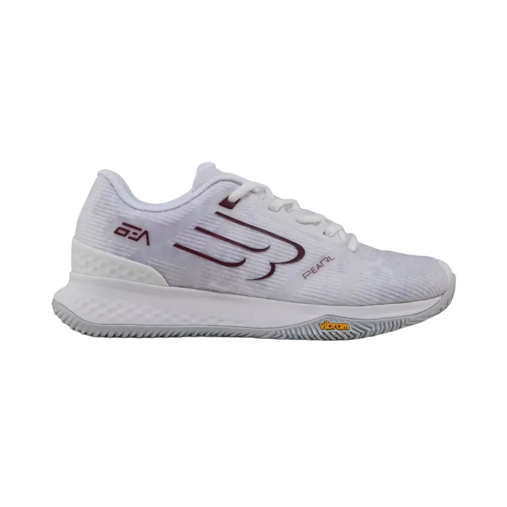 Bullpadel Pearl Vibram 26I 2026 by Bea González en Blanco